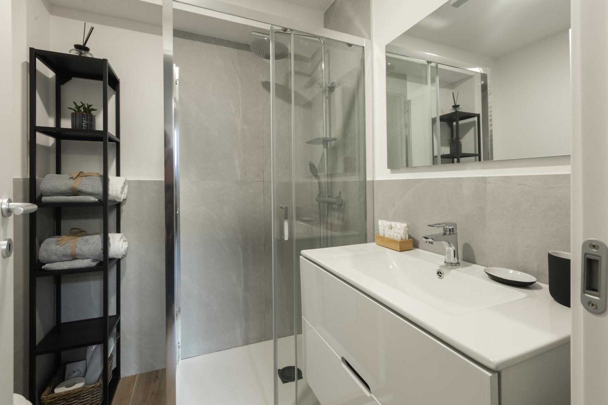 Moderno E Confortevole Loft Tra Navigli E Bocconi ミラノ エクステリア 写真