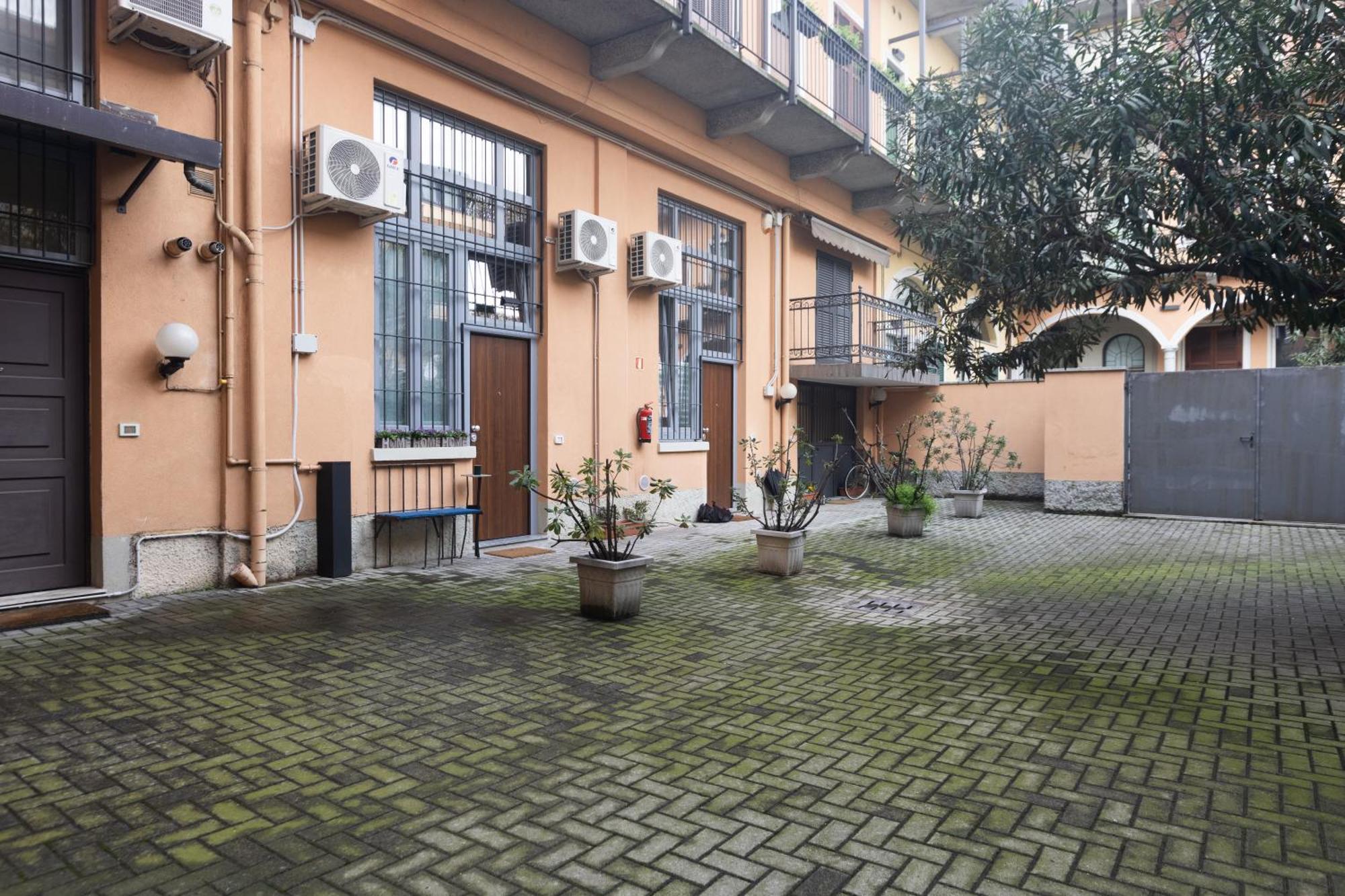 Moderno E Confortevole Loft Tra Navigli E Bocconi ミラノ エクステリア 写真